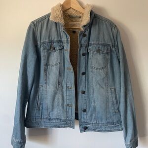 Universal Thread Sherpa Jean Jacket